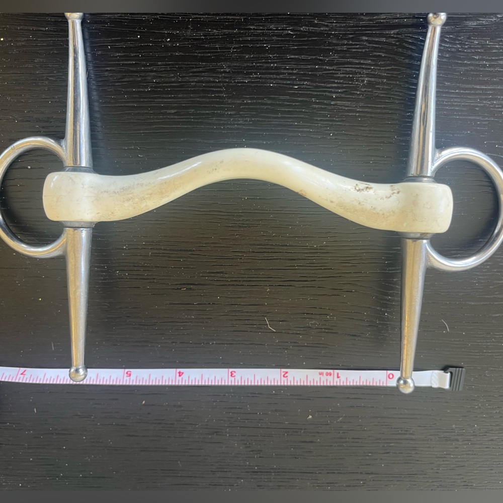 Trust Inno Sense Full Cheek Medium Port Horse Bit 5.25”